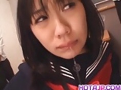 沙耶美咲は、均一の裸と犯されています