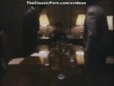 クリスタレーン、シーナ・ホーン、古典的なポルノシーンでジェイミー・ギリス