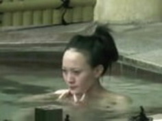 自然なおっぱいを盗んで