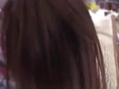 セックスショップでかわいい女の子