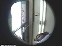 公共下着のパンティーは明らか