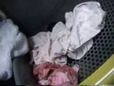 ドライヤーでパンティーを見て