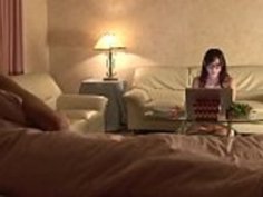 エロティックな俳優クレイ・ハズミJAVコメディドラマヌーディストサブタイトル