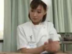 美女で優しいナースさんの泡々陰部洗浄と定期性処理手淫【周防ゆきこ】