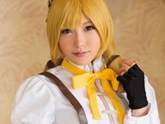 有名コスプレイヤー月に一度の危険日中出しオフ会’有村千佳’魔法少女まどかマギカ巴マミ