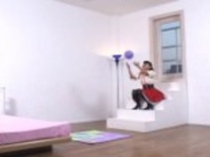 クリーミーな口ひげを持つ日本人ティーンフェラチオ