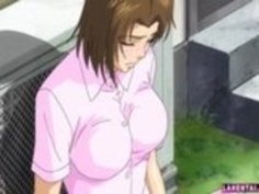 変態ナースは、屋外で後ろからセックスされま​​す