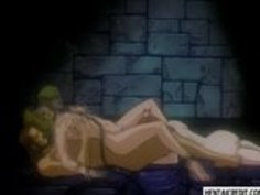 鎖中の変態の女の子が犯される