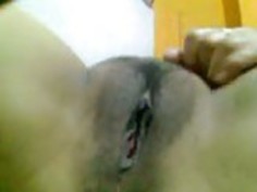 デジ妻は彼女の猫と肛門を表示します