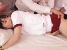 大島美緒保健室で寝てるクラスのマドンナのブルマ尻に触りたくてしょうがない