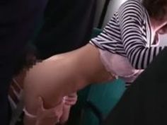 【明日花キララお漏らし】巨乳のギャル、明日花キララのお漏らしレイププレイエロ動画！！