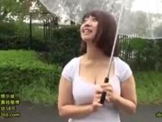 《尾上若葉》本気の淫乱痴女しごきを我慢で中出しセックス！S級のパイズリ責めをするAV女優の本気のテクニックがエロすぎw