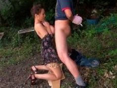 西條るりを外に連れ出し巨乳と口でヌいてもらう