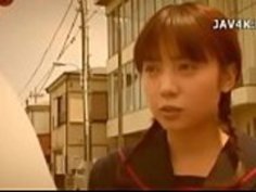 角質の日本の売春婦伊藤はるか大注目の小さなおっぱい