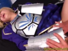 【栗林里莉】金髪女戦士のアニメコスプレで潮吹きセックスする神動画www