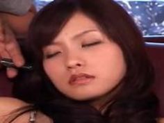 ミニスカで美脚で美乳少女の、鮎川なおの激イキパンチラ電マ催眠ローターH動画。【鮎川なお動画】