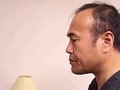 日本のホットな妻と義父フル・ムービー：gestyy.com/wt43if