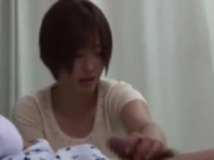 水野朝陽：センズリが出来ない青年に美女さんが同情。恥じらいながらの発情セクロスで中出し