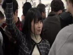 満員電車であたってくる弾力桃尻に興奮した乗客の痴漢パコ