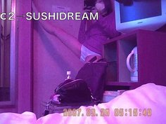 DSに夢中 cute 個人撮影 パイパン巨乳オタクのセンズリ鑑賞