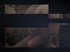 小柄な日本の女子高生は次は何のために準備をして東京ナイトスタイル