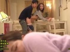 花咲いあん　親友の彼氏にハメられて声を我慢しながらイキまくる華奢美人