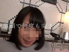 セックス依存症クラブギャルれな（仮名）21歳【電マ強制快楽でアヘ逝き狂い。初中出しで孕ませ希望ＪＤ】欲しがり便所を鬼頭で突き泣かす。ベッド・洗面所・鏡の前で生ハメ。ガチ性交尾に子宮歓喜の授精逝き。