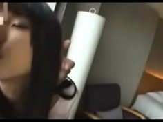 不倫女子大生がホテルで逢引き