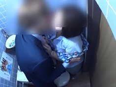 【流出】【Ｈカップ巨乳介護士妻 に中出し】女の性欲を飛躍的に増大させる催淫覚醒アルコールを出す出会い系居酒屋　SEX依存症は生中率100%【個人・隠し撮り】