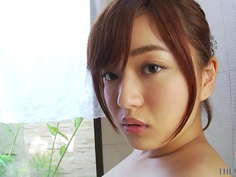 艶やかな唇の美女が、お風呂でチャプチャプ、おっぱいポヨンポヨン [BMAY-001]