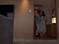 PFES-017 八王子のおっパブで見つけたKカップ人妻は店外デートOKのヤリマンビッチ！ 欲求不満の中出し狂い下品女と体液まみれで朝まで10発エグすぎ不倫