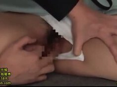 「見せるだけなら‥」スレンダー妻が謝礼金に釣られハメ撮り不倫パコｗ