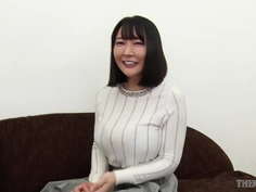 巨尻パンティー痴女～過激下着を纏ったヒップ90cmのムッチリ巨尻でM男責め～ 羽生アリサ パート1 [AGAV021]