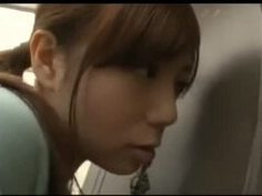 後ろから激しくパコ突かれ敏感に感じてしまう美乳妻