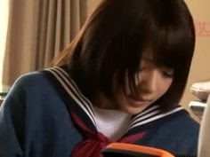 童顔なショトカＪＫ妹とこっそりコタツでパコでザーメン近親相姦中出し