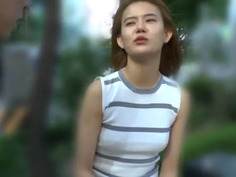 日本人では見られないムッツリスケベなリアクション！韓国娘に日本男児のセンズリを見せつけたら？