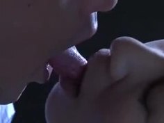 「もっと深くぅ…」月明かりの元濃密に絡み合うパコで美女を堪能