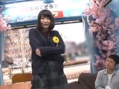 美人で清楚な雰囲気の女子高生をＭミラー号へ連れてきて太くて固いの見せたら、こうゆうこと...