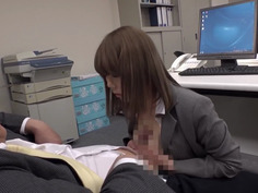 社長に犯●れたパート清掃員 浜崎なお