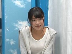 「ぺろっ。。。☆」性欲溜まった女子大生に、チョコのチ●ポでフェラさせて。。。☆