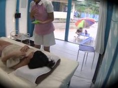 プリプリ美尻がめちゃエッチ☆日焼けケアと称してビキニ１０代美少女に性感マッサージ！