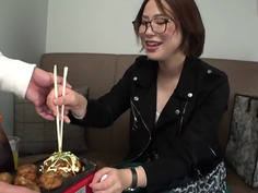 マジ軟派、初撮。 1562 【食欲の秋！セックスの秋！】男を欲する看護師さんをタコパに誘ってハメてみた！豊満な爆乳と無毛マ●コも今が食べごろ！濃蜜なマン汁を垂らして久々の男を味わう！いざGo to SEXへ！