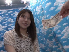 デパ地下店員、栄養士、美容師、介護士、整体師に、18cmメガチ○ポを素股してもらったらこんなヤラしい事になりました。