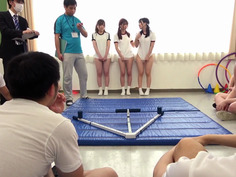 羞恥！青少年男女混合全裸体力測定2020 2開脚~反復横跳び~ストレッチ~相撲・尻相撲~スクワット~男子 生殖能力検査