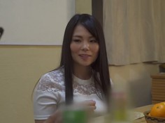 EQ-372 コタツの中で内緒で悪戯 妹が可愛すぎて欲望を抑えきれない義兄は近親○姦生中出し